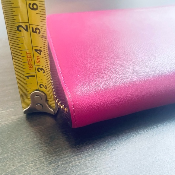 BCBGMAXAZRIA FUSCHIA WOMEN ZIP WALLET PURSE MINI BAG 3 COMPARTMENT - Picture 13 of 14